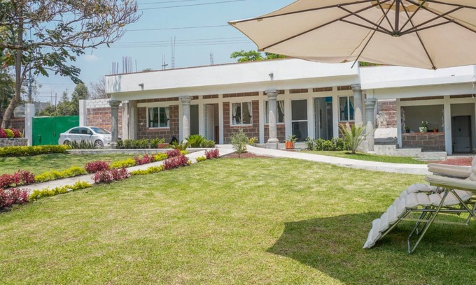 Jiutepec Bed & Breakfast | Hab. Priv | Restaurante + Servicios terapéuticos