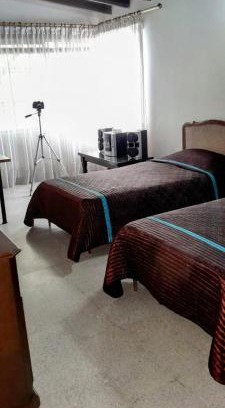 Laureles - Estadio House | Habitación 3 en Casa Retro