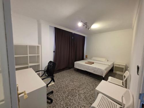 Explanada de la Estacion House | habitaciónes privada preciosa grande centro malaga también cerca de la playa Wi-Fi
