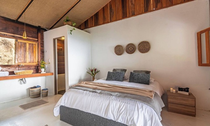 Papare House | Habitacion en increible ecolodge en Vista Nieves -
