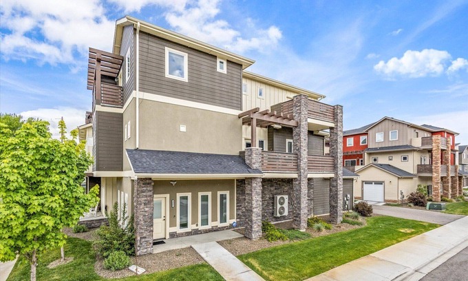 West Bench Condo | “#HabitueHomes - West Bench McCoy - New Condo! Treadmill!