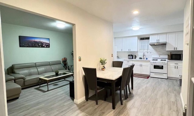 Hacienda Heights House | Hacienda Dwelling Unit 17miles-Disney