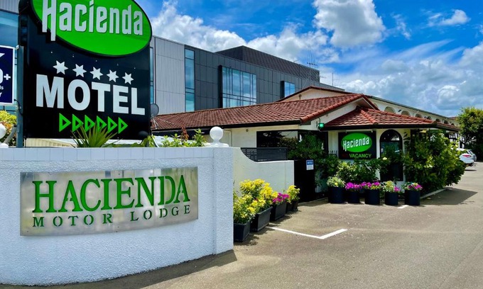Palmerston North Hotel | Hacienda Motor Lodge