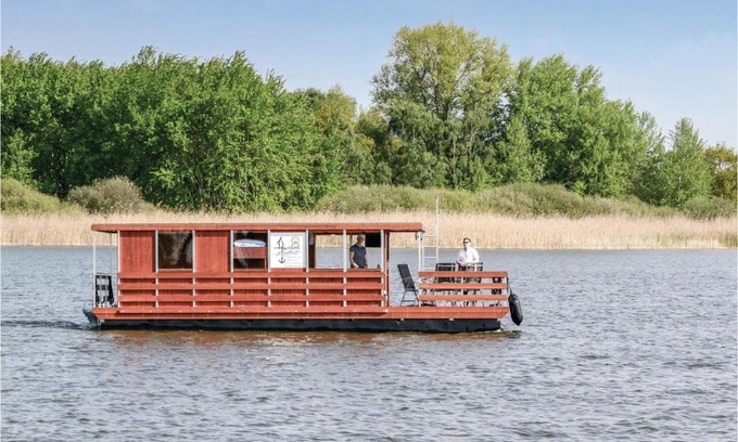 Demmin Boat Rental | Hafen Loitz