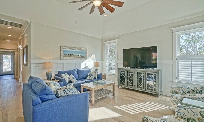 Yaupon Beach House | Halcyon Daze/104 SE 70th Street - Coastal Vacation Resorts