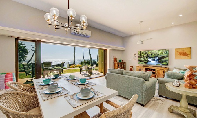 Wailua House Lots Condo | Hale Awa'puhi 1-C Oceanfront Luxury 2 BR w/AC and Private Beach Access
