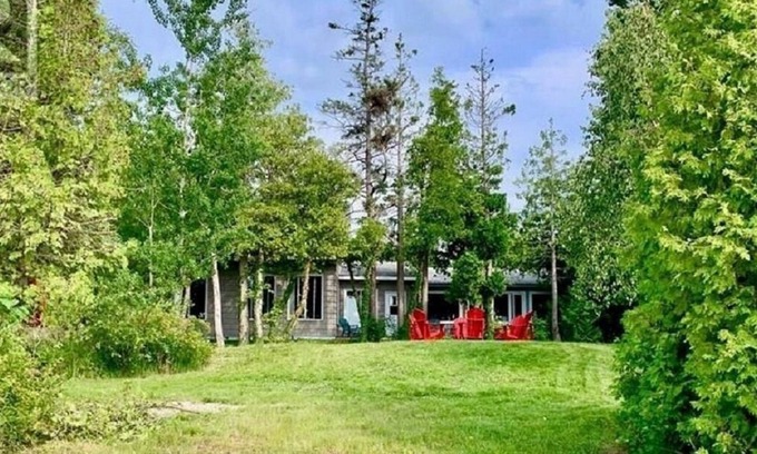 Lion's Head Cottage | Half an hour drive from tobermory