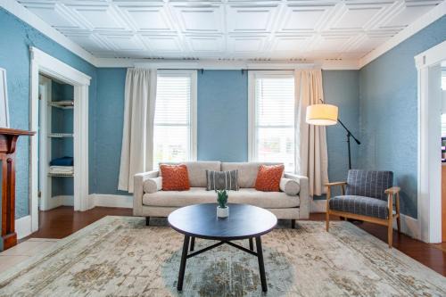 Knoxville Apartment | Hall of Fame - Downtown Knoxville