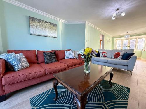 Moffat Apartment | Halsey House Contractor Relocator Family Freeparking