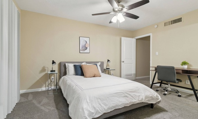 Cumberland Apartment | Halsten at Vinings 1505 l 2 bed 1.5 Bath