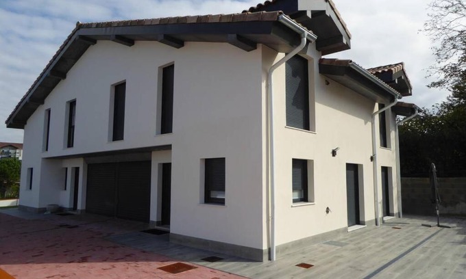 Hendaye Apartment | Hamabi