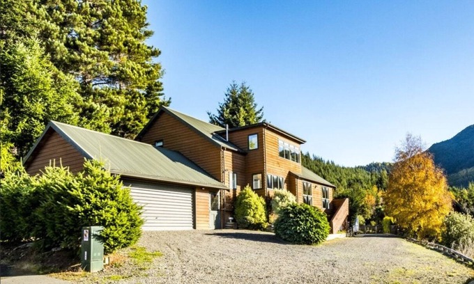 Hanmer Springs House | Hamner Haven - Just a walk to everything in town including hot pools