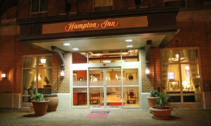 Old Town Alexandria Hotel | Hampton Inn Alexandria-Old Town/King St. Metro