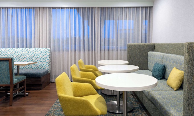 Cheektowaga Hotel | Hampton Inn Buffalo-Airport/Galleria Mall