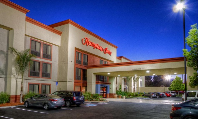 Fremont Hotel | Hampton Inn Fremont