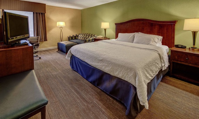 Cary Hotel | Hampton Inn Raleigh/Cary