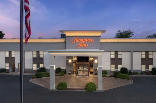 Russellville Hotel | Hampton Inn Russellville