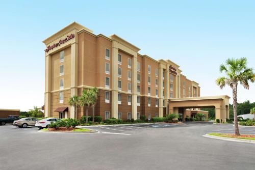 Brunswick Hotel | Hampton Inn & Suites Brunswick
