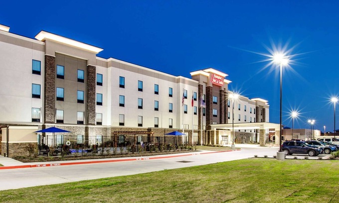 Fort Worth Hotel | Hampton Inn & Suites Dallas/Ft. Worth Airport South