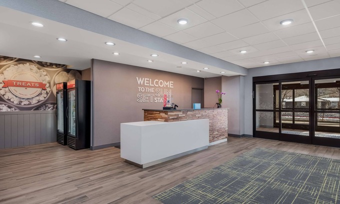 Williams Hotel | Hampton Inn Williams