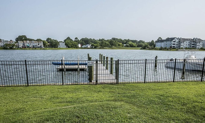 Downtown House | Hampton River Retreat Deluxe