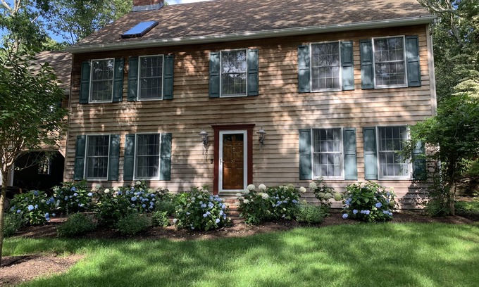 Hampton Bays House | Hamptons Cousy, Spacious, Family Home by the beach