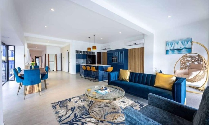 Pietermaai District Apartment | Handelskade's Grand Historical Penthouse: Refined Luxury Living