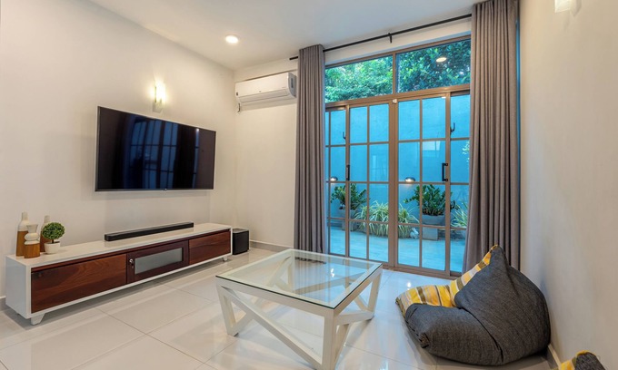 Thalapathpitiya House | Hangar House - Your Cozy Layover!