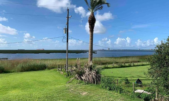 Galveston House | Hannah's Hideaway First row beautiful gulf views!