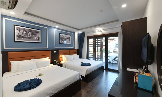 Hang Bac Hotel | Hanoi Elpis Grand Hotel is ideally situated in central of Hanoi's Old Quarter