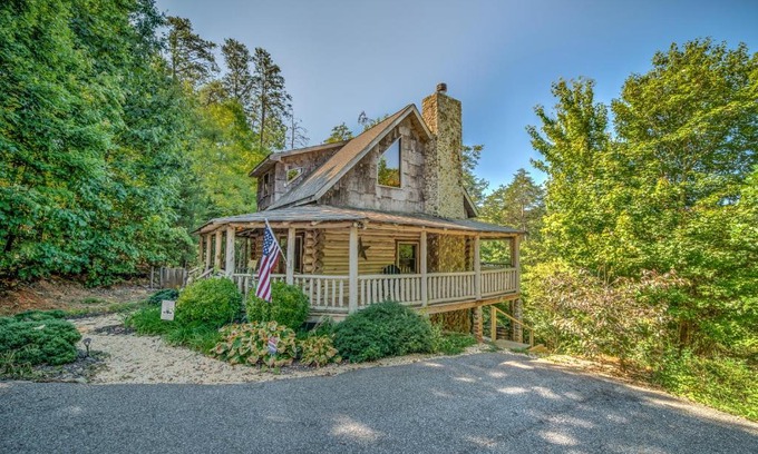 Blue Ridge House | Happily Ever Aska