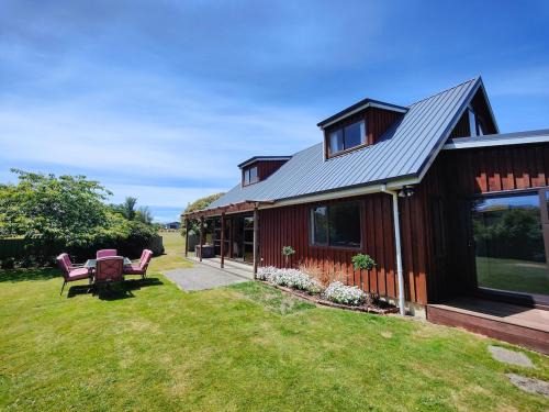 Te Anau House | Happy Days Hideaway