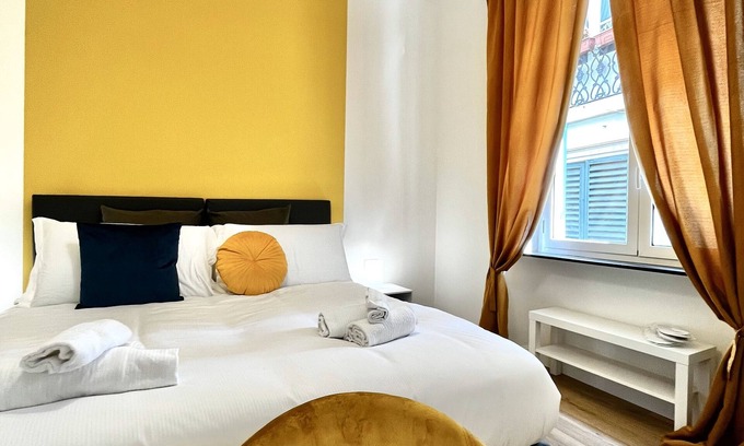 Genoa Historical Centre Apartment | Happy Family Apartments San Luca