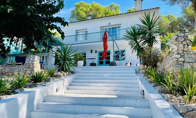 Vallpineda House | Happy Home with Pool and BBQ