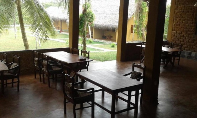 Kosgoda Bed & Breakfast | Happy Man Village - Deluxe Triple Room - 2