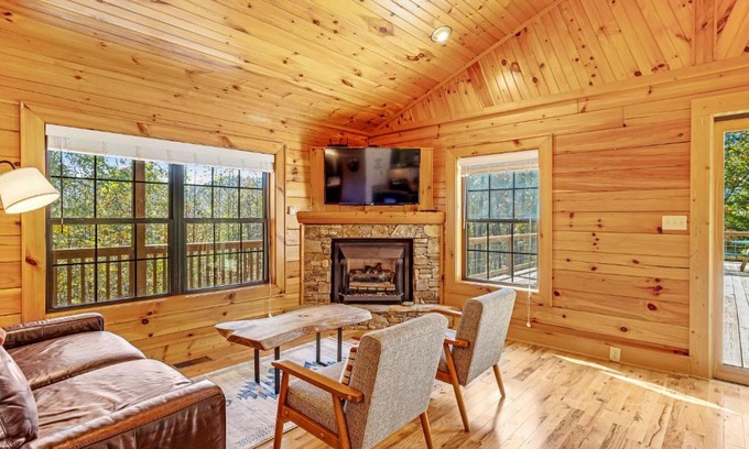 Bryson City House | Happy Top Hideaway