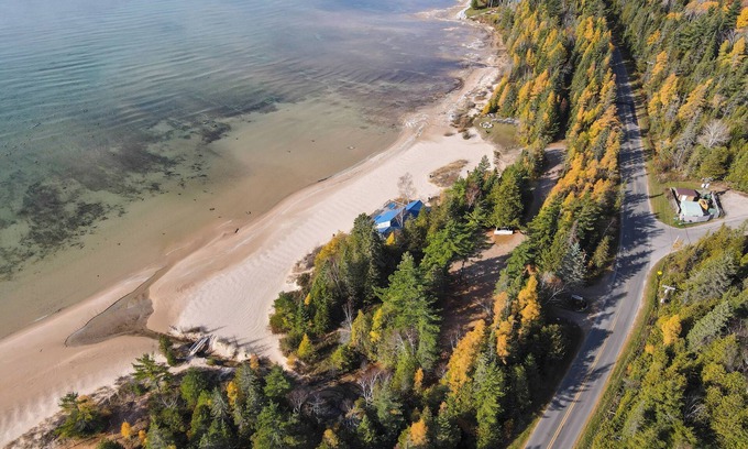 Harbor Springs Condo | Harbor Cove #08, Near Skiing, Golf & Downtown