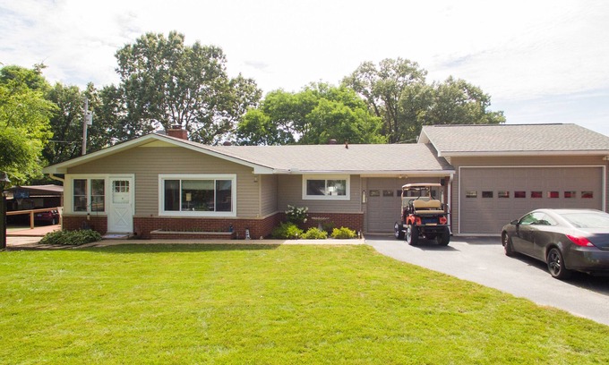 Gilbertsville House | Harbor House! Steps away from Moors Marina, private dock, pet friendly