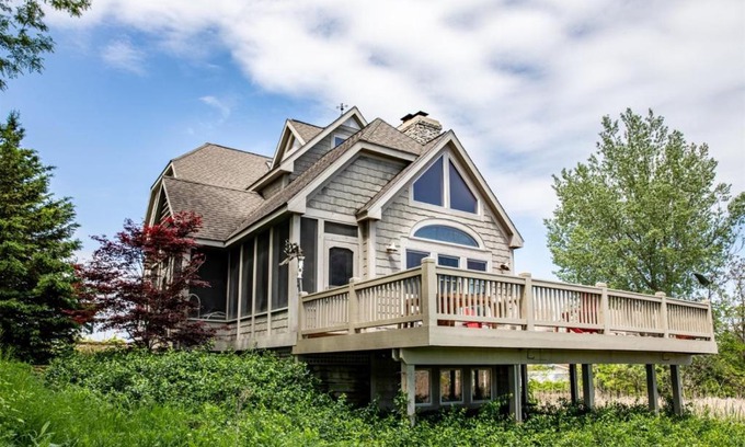 New Buffalo House | Harbor House
