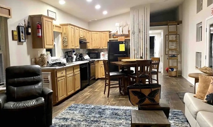 Brookings House | 🛟🎣😎Harbor Lite 2BdrmDreamHouse +Loft! AT the PORT. Peeks of Harbor,River,Ocean!