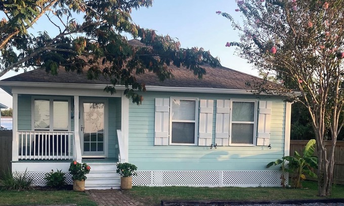 Pass Christian Cottage | Harbor View Cottages-Overlooking Historic Harbor and Beach