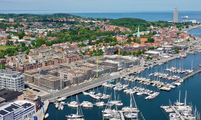 Travemuende Apartment | Harbor View - exclusive vacation apartment at the sailing harbour in the heart of Travemünde
