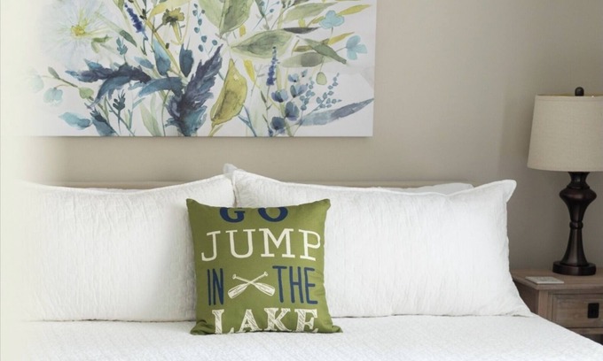 Cornelius Condo | 🆕! Harborside Getaway - Waterfront Lake Norman Vacation Condo