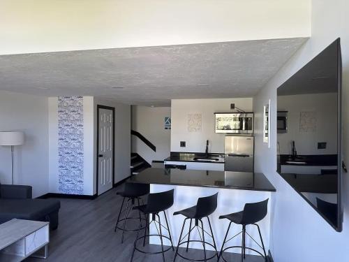 Bass River Hotel | Harborside Suites