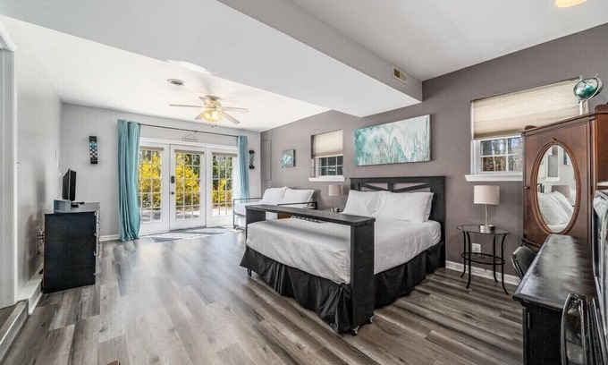 Aquia Harbour Apartment | Harbour Bliss! Quantico, D.C., Fredericksburg.