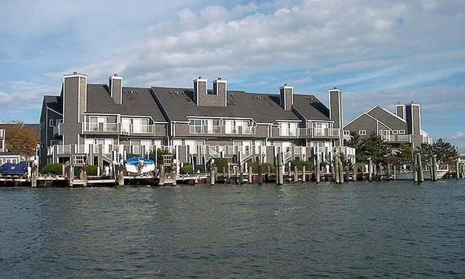 Ocean City House | Harbour Island 21C townhouse