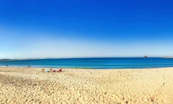 Stockton House | Harbour View Delight - Opposite Newcastle Harbour