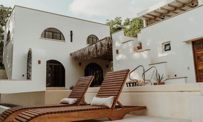 Sayulita House | Harmonious 3 bedroom home with infinity salt water pool