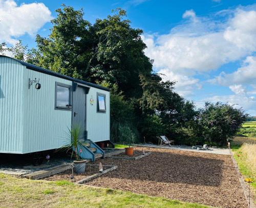 Stenalees House | Harpers Huts