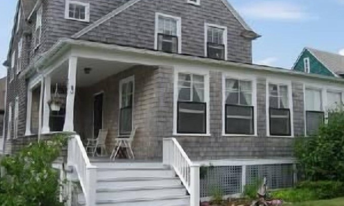 Mid-Coast and Islands House | Harpswell, Me, Ocean View, Sunrise Cottage